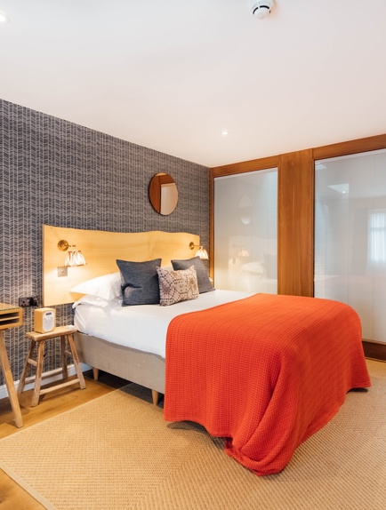 Deluxe Garden Family Room2